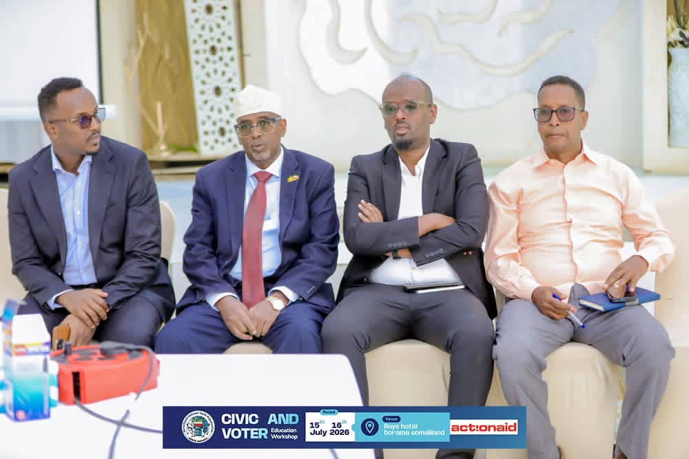 Guddoomiyaha Gobolka Awdal Ayaa Furay Aqoon-is-weydaarsi Ku Saabsan Ka-qaybgalka Dhalinyarada ee Geeddi-socodka Dimuqraadiyadda
