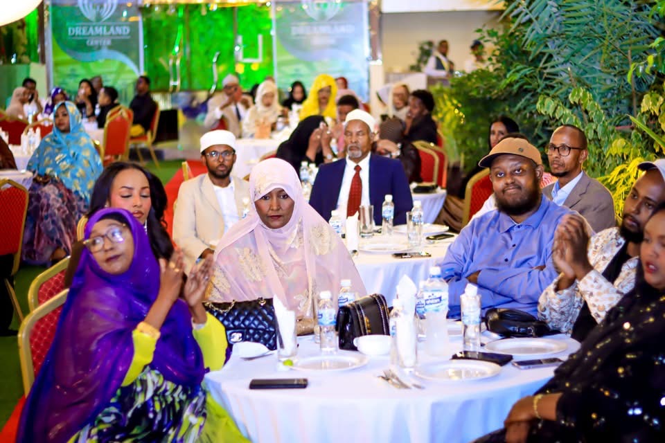 Mas’uuliyiin ka tirsan Hay’adaha Dawladda oo Casho-sharaf u Sameeyey Qurbejoog ka Yimid Dalalka Yurub.